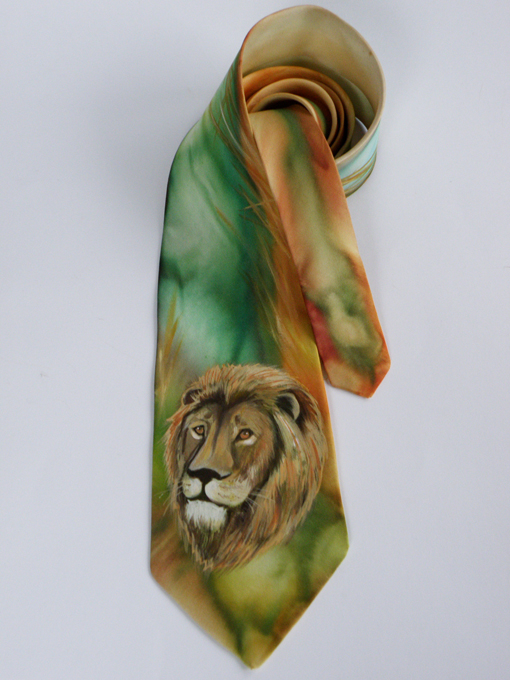 Hand painted silk necktie Lion