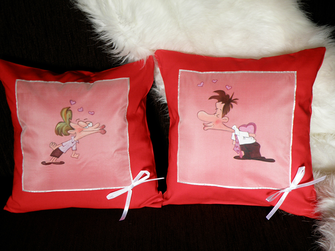 Hand painted pillows Kiss Me