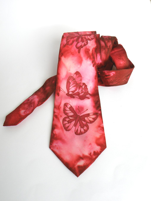 Apgleznota zīda kaklasaite Sarkanie tauriņi